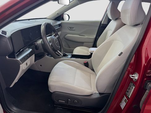 Used 2025 Hyundai Kona SEL image 13