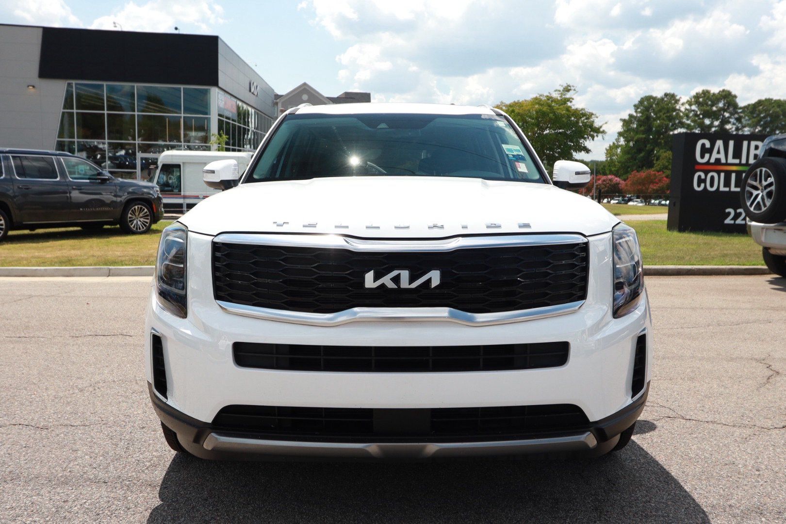 Used 2022 Kia Telluride EX w/ EX Premium Package FWD image 8