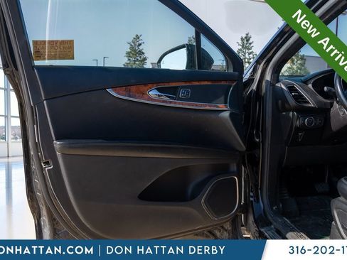 Used 2018 Lincoln MKX Reserve w/ Lincoln MKX Climate Package AWD/4WD image 14