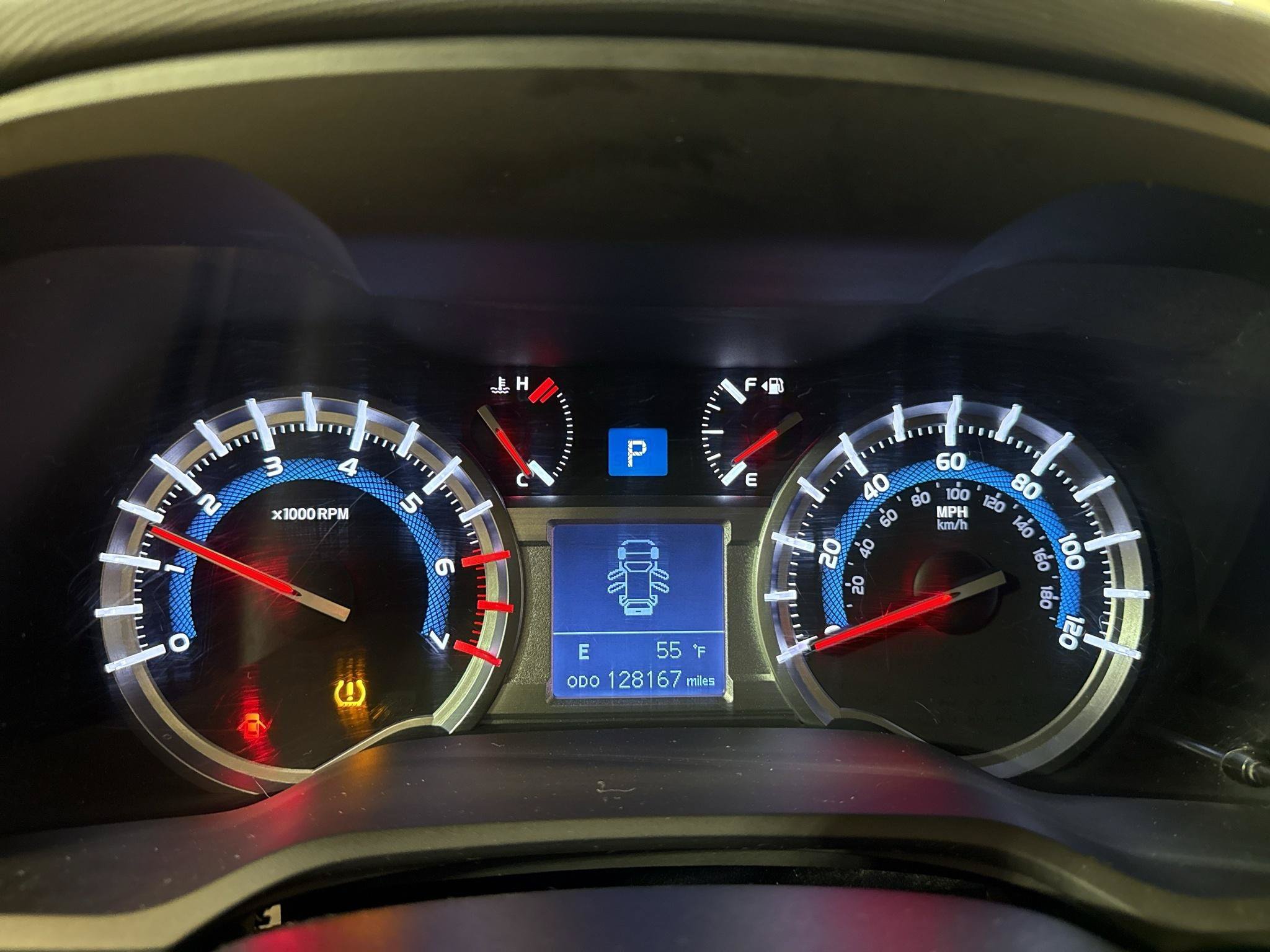 Used 2015 Toyota 4Runner SR5 AWD/4WD image 17