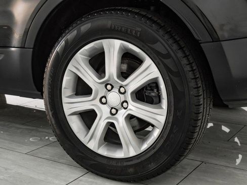 Used 2017 Land Rover Range Rover Evoque SE Premium image 56