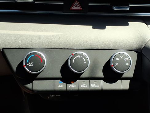 New 2026 Hyundai Elantra SE FWD image 10
