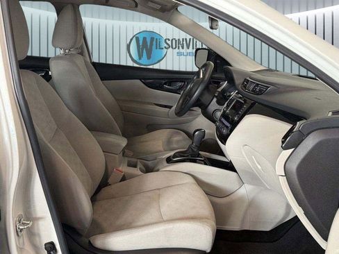 Used 2019 Nissan Rogue Sport SV image 6