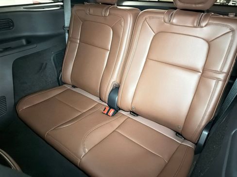 New 2026 Lincoln Aviator Reserve AWD/4WD image 17