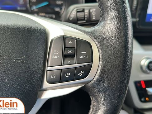 Used 2022 Ford Explorer XLT w/ XLT Sport Appearance Package image 19