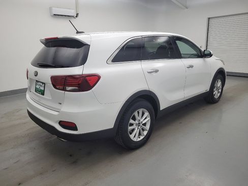 Used 2019 Kia Sorento AWD V6 image 10