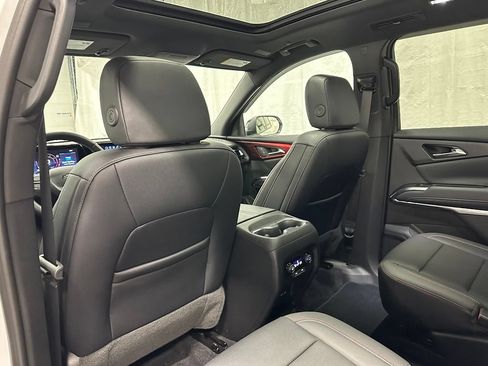 Used 2025 Chevrolet Traverse Z71 w/ Driver Confidence Package AWD/4WD image 43