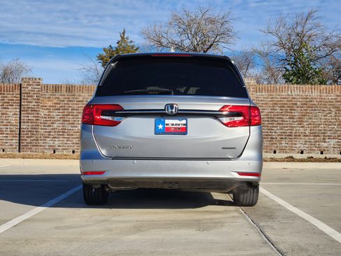 Certified 2023 Honda Odyssey Touring image 7
