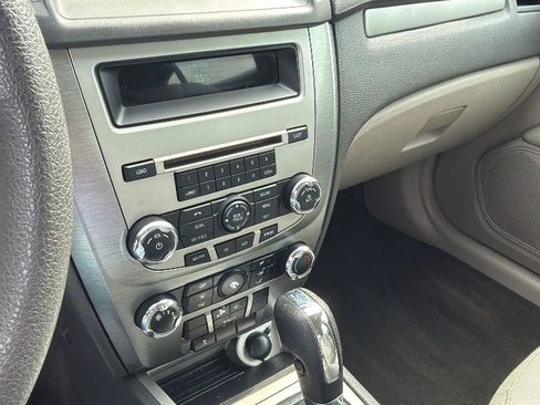 Used 2010 Ford Fusion SE FWD image 14