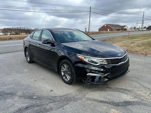 Used 2020 Kia Optima LX image 3