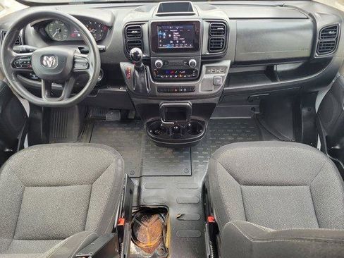 Used 2022 RAM ProMaster 2500 w/ Convenience Group FWD image 12
