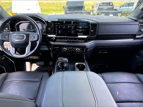 Used 2023 GMC Sierra 1500 SLT w/ SLT Premium Package AWD/4WD image 15