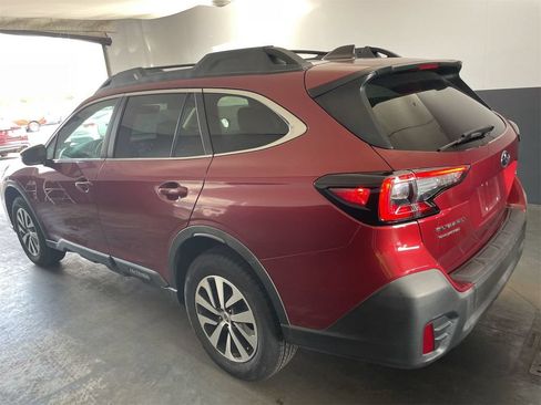 Used 2021 Subaru Outback Premium AWD/4WD image 3