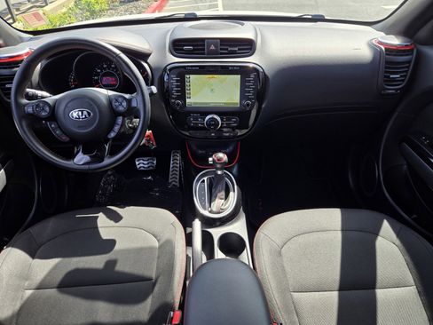 Used 2014 Kia Soul + image 13