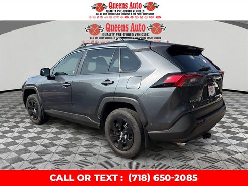 Used 2019 Toyota RAV4 LE w/ All Weather Liner Package AWD/4WD image 4