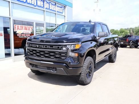New 2026 Chevrolet Silverado 1500 Custom Trail Boss w/ Midnight Edition AWD/4WD image 6