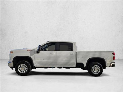 Used 2024 Chevrolet Silverado 2500 LT image 8