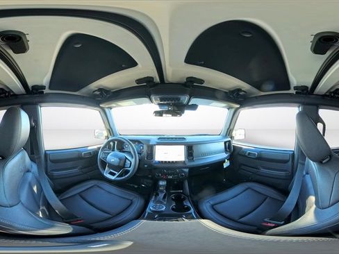 New 2025 Ford Bronco Badlands w/ Sasquatch Package image 14