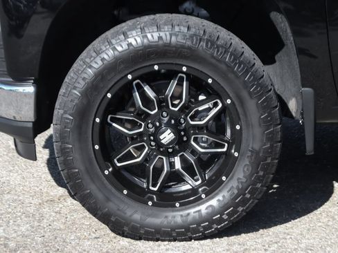 Used 2020 Chevrolet Silverado 1500 LT w/ All-Star Edition RWD image 40