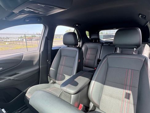 Used 2023 Chevrolet Equinox RS w/ LPO, Floor Liner Package FWD image 16