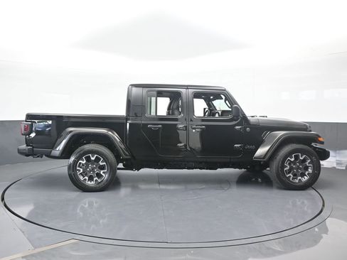 Used 2024 Jeep Gladiator Sport w/ Premium Package image 7