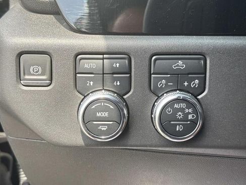 Used 2023 GMC Sierra 1500 Elevation w/ LPO, Elevation Black Package AWD/4WD image 29