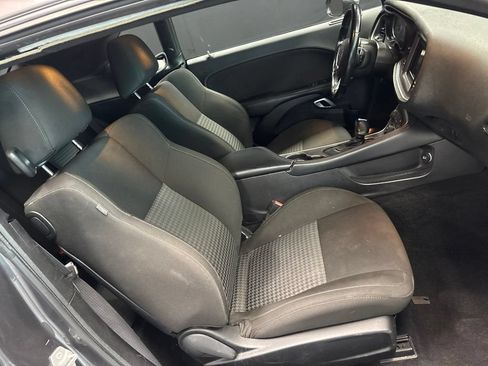 Used 2021 Dodge Challenger R/T RWD image 13