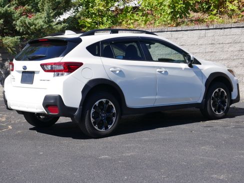 Used 2023 Subaru Crosstrek 2.0i Premium image 7