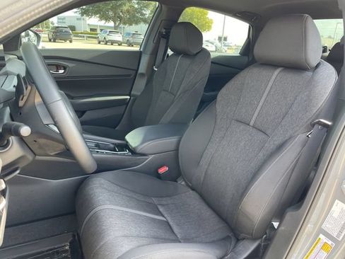 Certified 2025 Honda Accord Sport image 25