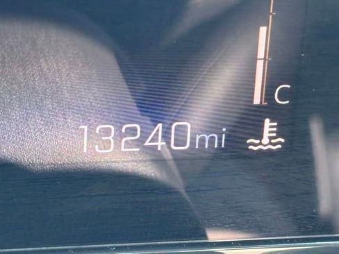 Certified 2024 Chevrolet TrailBlazer LT w/ LT Cold Weather Package AWD/4WD image 25