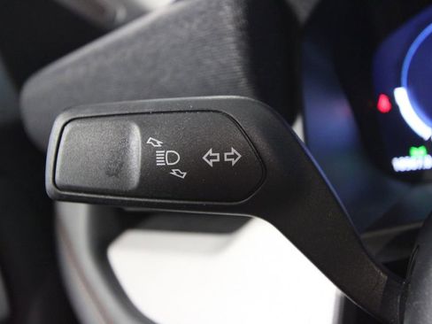 Used 2025 Ford Explorer Active image 12