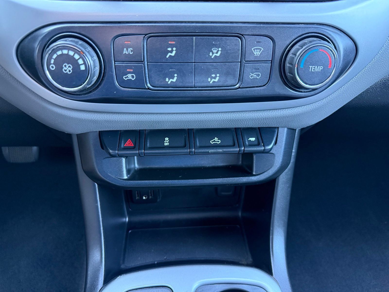 Used 2020 Chevrolet Colorado LT AWD/4WD image 21