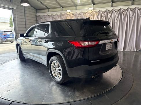 Used 2021 Chevrolet Traverse LS FWD image 7