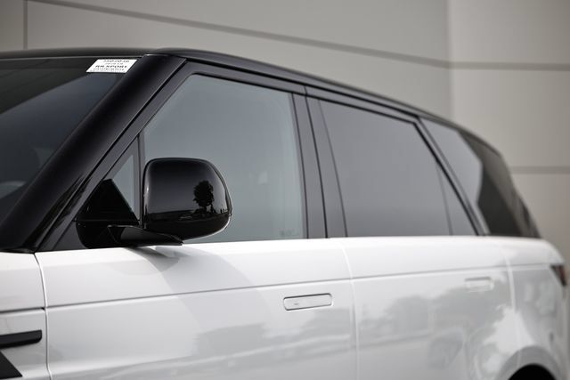 New 2026 Land Rover Range Rover Sport Dynamic SE AWD/4WD image 3