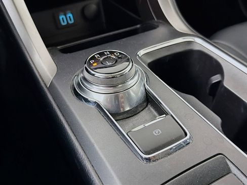 Used 2020 Ford Fusion SEL image 16