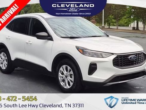Used 2024 Ford Escape Active FWD image 1