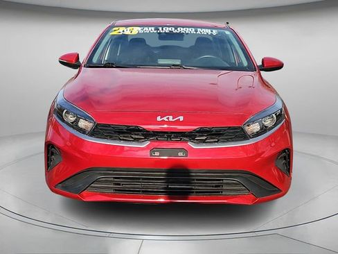Used 2023 Kia Forte LXS image 4