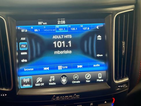 Used 2019 Maserati Levante S GranSport AWD/4WD image 21