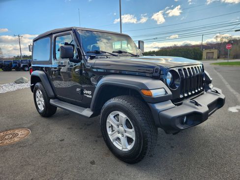 Used 2018 Jeep Wrangler Sport AWD/4WD image 21