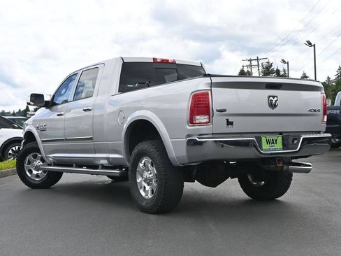 Used 2013 RAM 2500 Laramie w/ Convenience Group AWD/4WD image 2