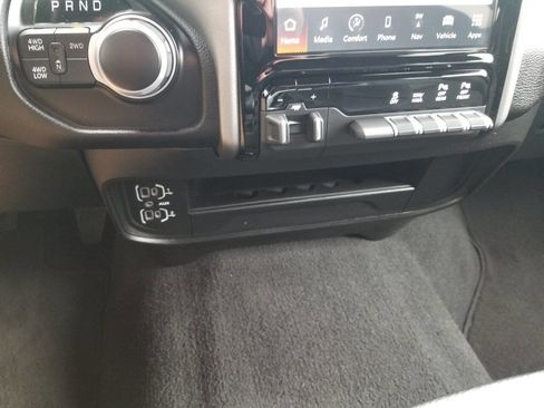 Certified 2024 RAM 2500 Big Horn w/ Safety Group image 25