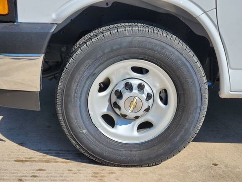 New 2025 Chevrolet Express 3500 w/ Power Convenience Package RWD image 16