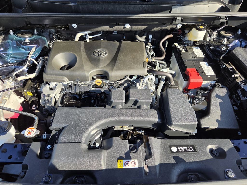 Used 2025 Toyota RAV4 XLE Premium FWD image 32