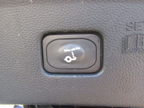 Used 2020 Ford Edge SEL w/ Convenience Package image 14