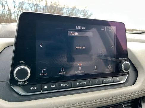 Used 2023 Nissan Rogue SV w/ SV Premium Package image 27