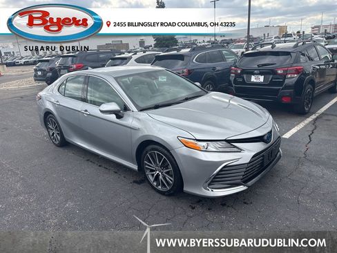 Used 2021 Toyota Camry XLE w/ Cold Weather Package image 1