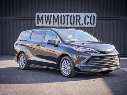 Used 2024 Toyota Sienna LE