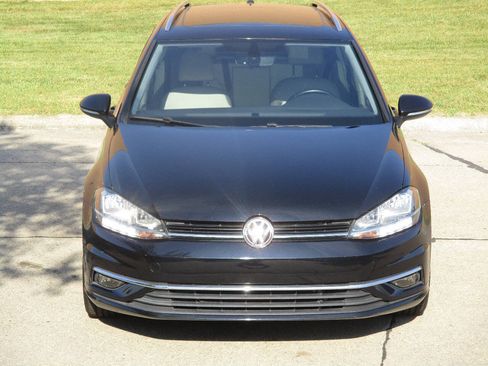 Used 2018 Volkswagen Golf SEL FWD image 11