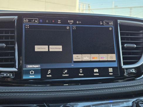 New 2026 Chrysler Pacifica Select image 9