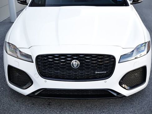 New 2024 Jaguar XF R-Dynamic SE image 18